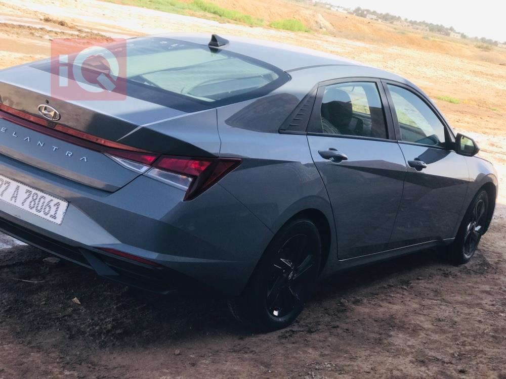 هیوندای ئەلەنترا